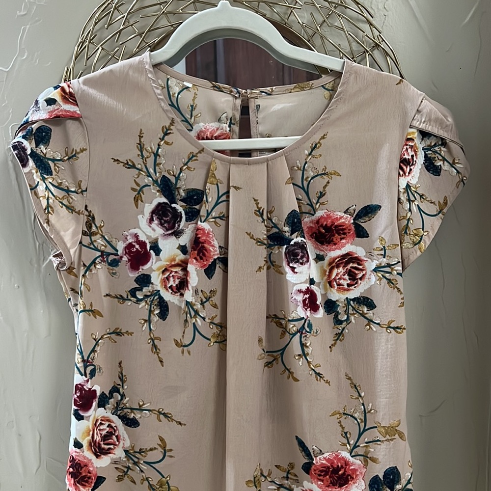 Floral Blouse - Picture 2 of 3